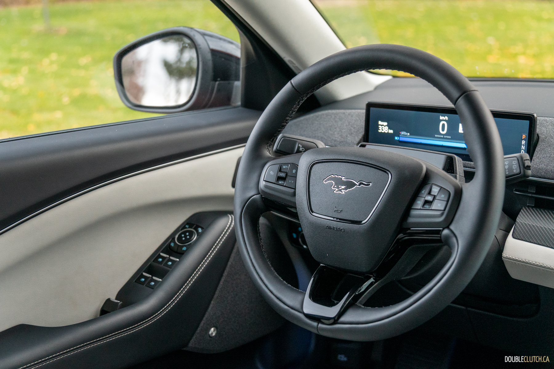 Đây là bản Ford Mustang Mach-E sắp bán tại Việt Nam: Diện mạo khác xe nhập tư, pin khủng, đầy bình có thể chạy Hà Nội - Quảng Bình- Ảnh 12. Đây là bản Ford Mustang Mach-E sắp bán tại Việt Nam: Diện mạo khác xe nhập tư, pin khủng, đầy bình có thể chạy Hà Nội - Quảng Bình- Ảnh 12.