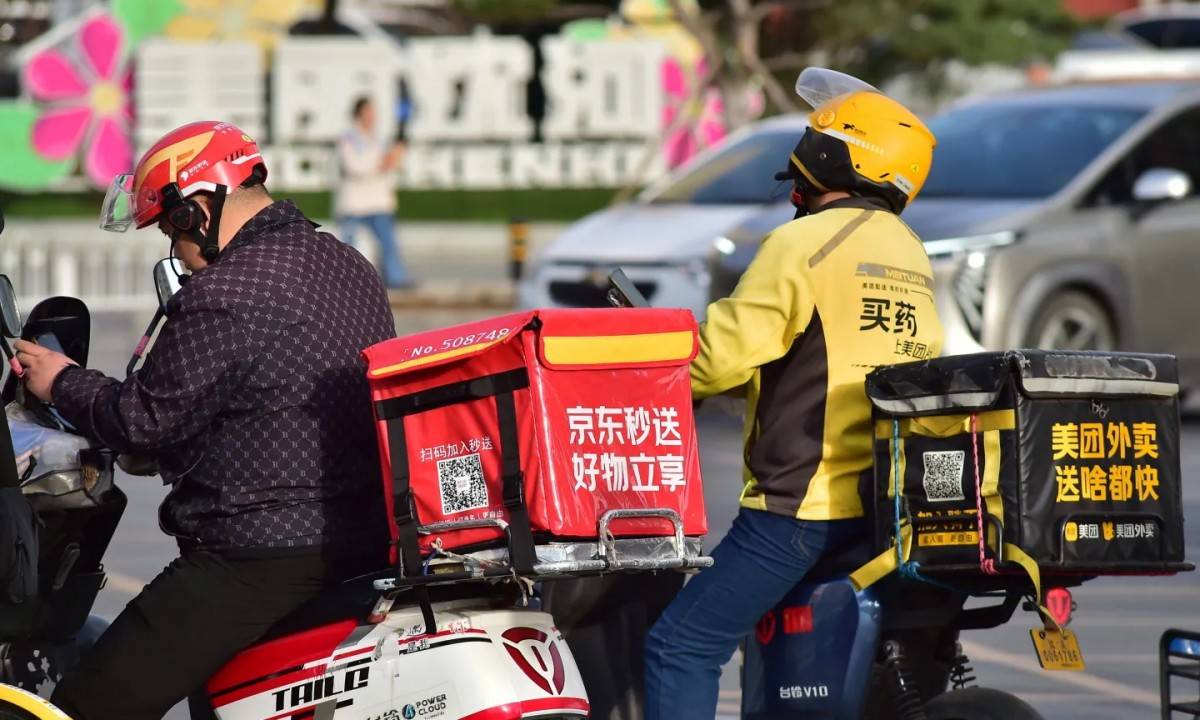 Giao hàng hỏa tốc: Cuộc đua của những “ông lớn” thương mại điện tử Trung Quốc
