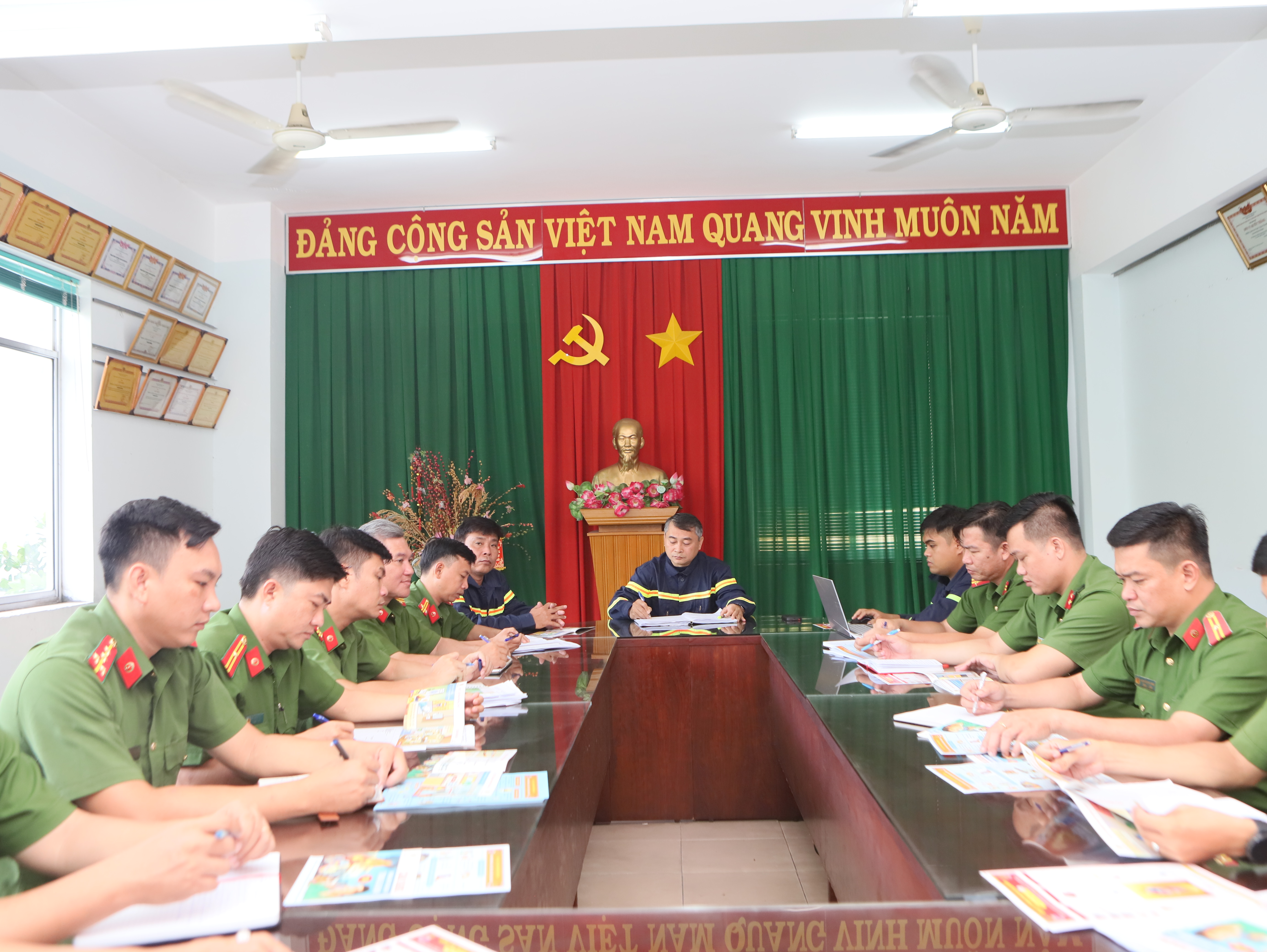 Đằng sau những clip tuyên truyền PCCC ứng dụng AI thu hút "triệu view" 4 img 3245