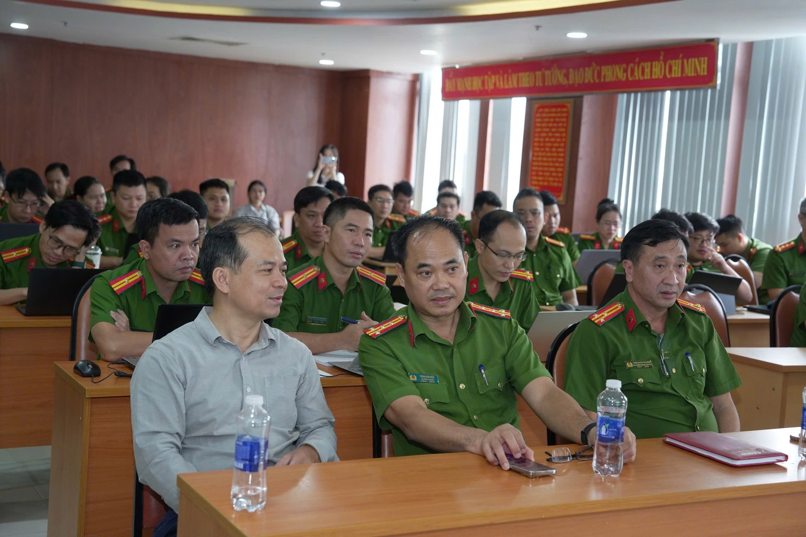 Tiên phong ứng dụng AI trong chuyển đổi số về PCCC&CNCH 2 img 8651 1