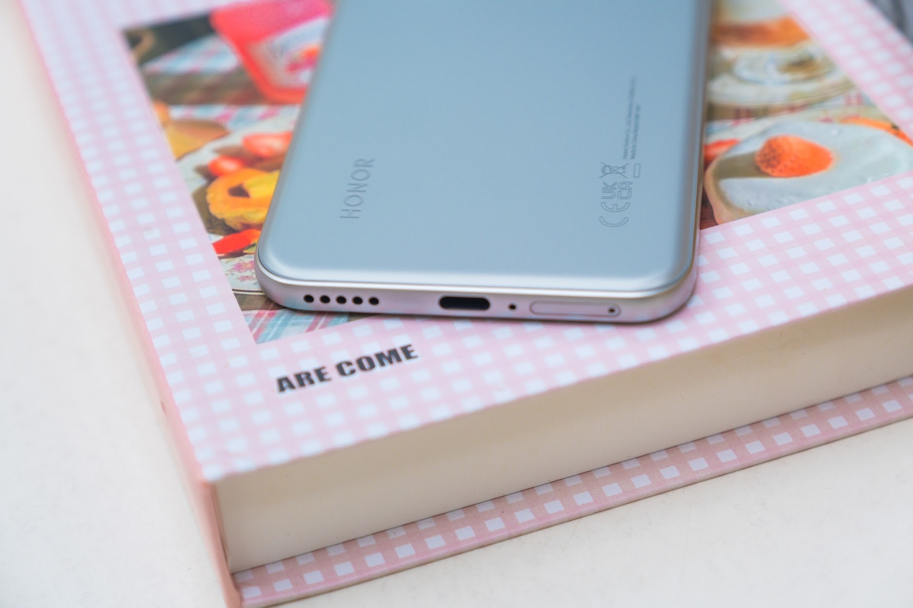 Cuộc đua 5 smartphone 19 triệu, ai đang thắng thế: HONOR 400 Pro, Xiaomi 14T Pro hay OPPO Reno 14 Pro?- Ảnh 9. Cuộc đua 5 smartphone 19 triệu, ai đang thắng thế: HONOR 400 Pro, Xiaomi 14T Pro hay OPPO Reno 14 Pro?- Ảnh 9.