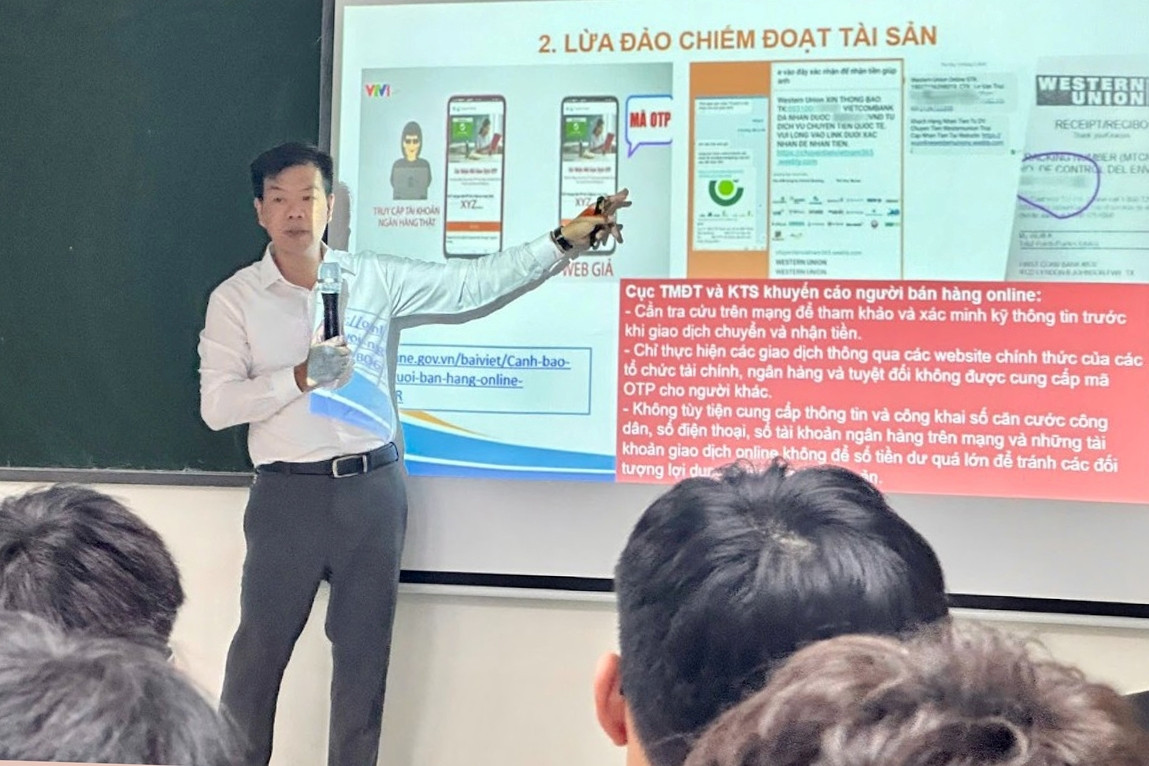 Thúc đẩy tiêu thụ sản phẩm, hàng hóa trên môi trường trực tuyến 4 nam vung quy dinh phap ly de thuc day thuong mai dien tu phat trien ben vung 63358