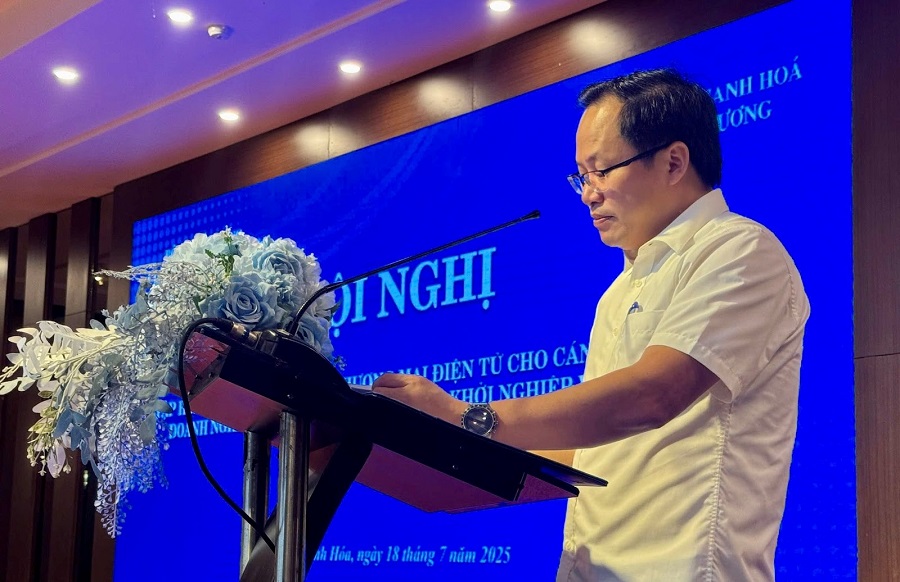 Ông Trần Đức Lương, Phó Giám đốc Sở Công Thương Thanh Hóa cho biết, tỉnh vẫn đang đối mặt với những thách thức không nhỏ như doanh nghiệp chưa biết cách áp dụng TMĐT hiệu quả, nhân lực thiếu kỹ năng số