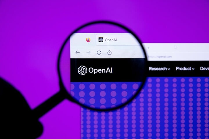 YouTube siết chặt kiểm duyệt nội dung AI kém chất lượng 2 OpenAI đang thực hiện nhiều động thái nhằm tái cấu trúc thành. (Nguồn: TheVerge)