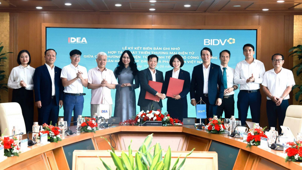 Bộ Công Thương tăng cường hỗ trợ doanh nghiệp chuyển đổi số, thúc đẩy thương mại hàng hóa 1 Tăng cường hỗ trợ doanh nghiệp chuyển đổi số trong năm 2025