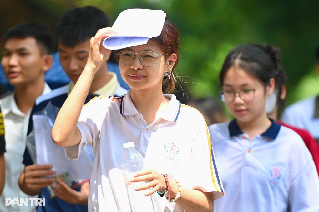 Hướng dẫn nộp lệ phí xét tuyển đại học, cao đẳng theo tỉnh thành sáp nhập - 1 Hướng dẫn nộp lệ phí xét tuyển đại học, cao đẳng theo tỉnh thành sáp nhập - 1
