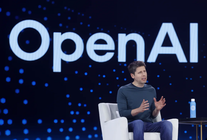 Giới công nghệ quan điểm trái chiều việc AI thay thế con người trong công việc 4 OpenAI là một trong những công ty AI đầu tư vào việc đào tạo nhân viên về cách sử dụng công nghệ này. (Nguồn: CNN)