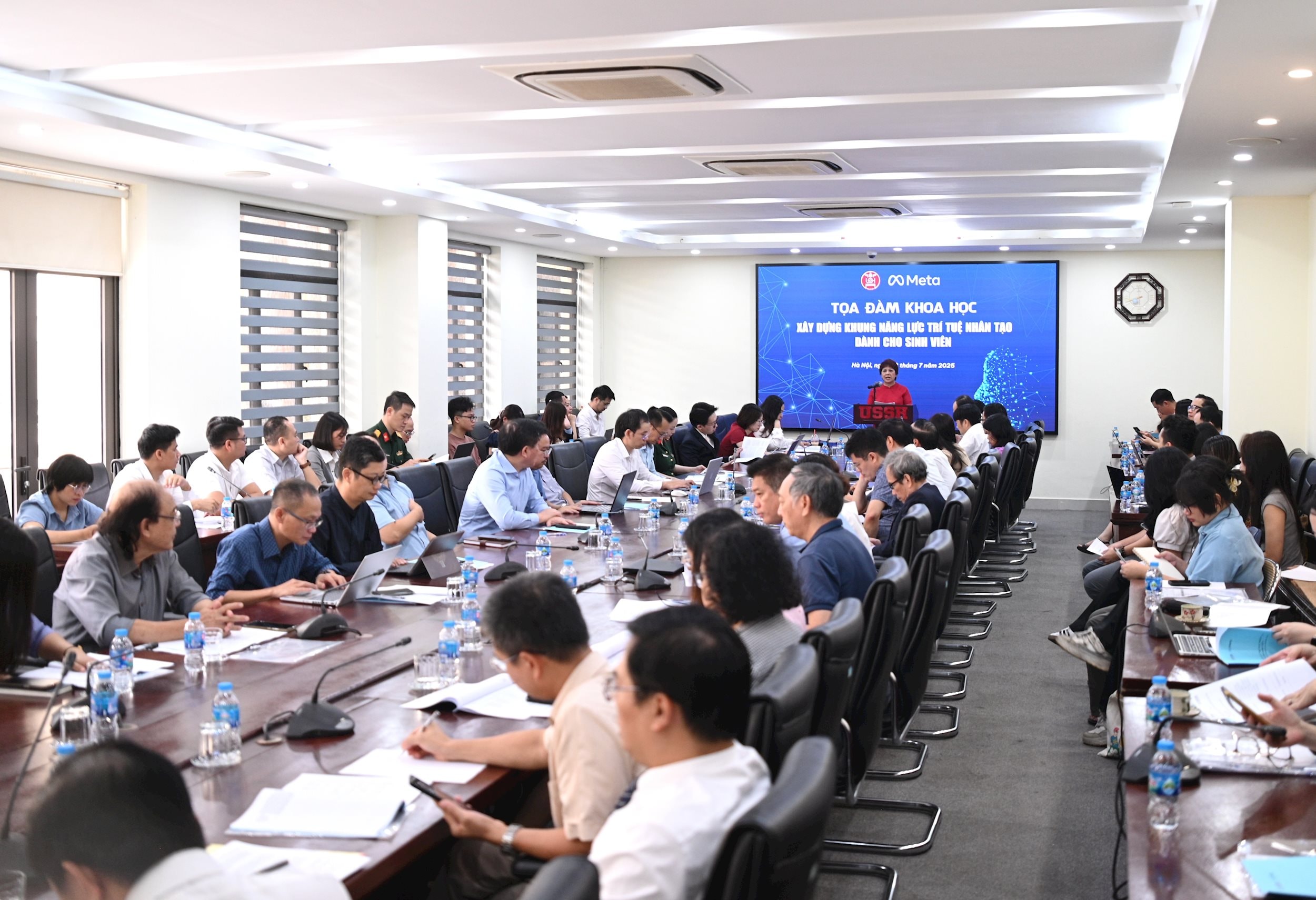 Đáp ứng yêu cầu thị trường nhân lực 1 USSH AI 23072025 (16)