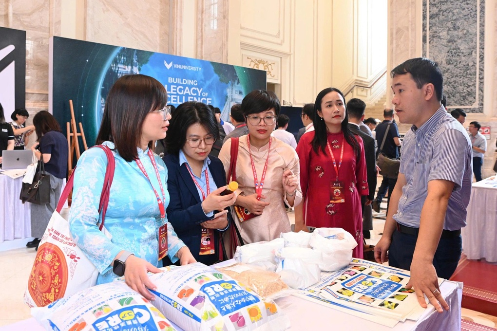 Diễn đàn Trí thức trẻ Việt Nam toàn cầu: Bàn về ứng dụng AI, khởi nghiệp - 2 Diễn đàn Trí thức trẻ Việt Nam toàn cầu: Bàn về ứng dụng AI, khởi nghiệp - 2