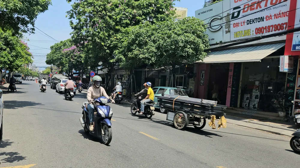 Chuyển đổi xe xăng sang xe điện