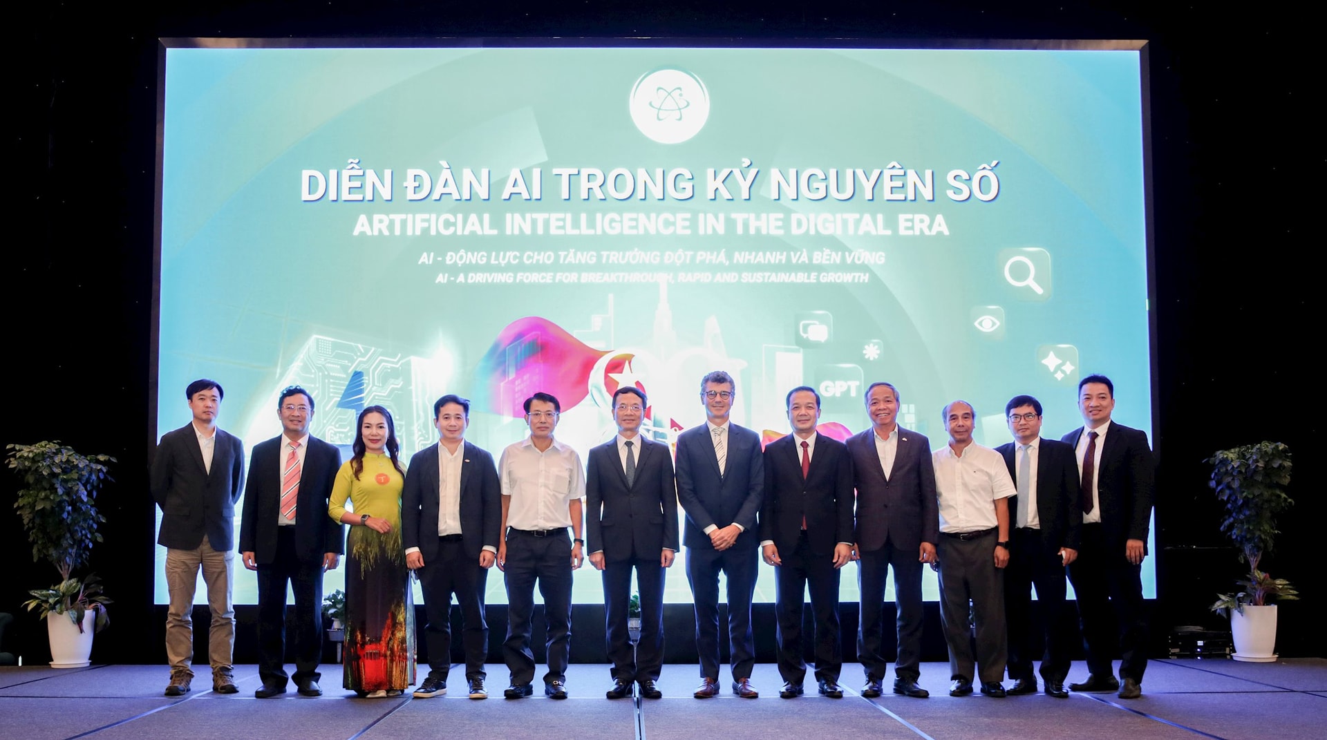 100% dữ liệu - trí tuệ Việt, do Việt Nam làm chủ 1 anh-1.jpg