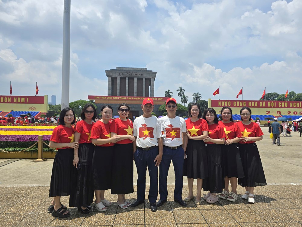 Quảng trường Ba Đình trang nghiêm mà rộn ràng khí thế trước giờ tổng duyệt diễu binh, diễu hành 1 Quảng trường Ba Đình trang nghiêm, rộn ràng khí thế trước giờ tổng duyệt diễu binh, diễu hành - ảnh 1