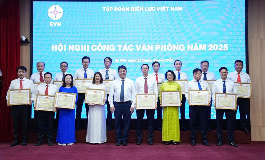 22825khenthuonghoinghivp-20250822191949489.jpg