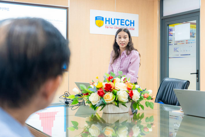 NCS. Lê Thị Mỹ Hạnh bảo vệ chuyên đề luận án Tiến sĩ về ứng dụng AI trong ngành lưu trú 1 NCS. Lê Thị Mỹ Hạnh bảo vệ chuyên đề luận án Tiến sĩ về ứng dụng AI trong ngành lưu trú 39