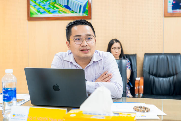NCS. Lê Thị Mỹ Hạnh bảo vệ chuyên đề luận án Tiến sĩ về ứng dụng AI trong ngành lưu trú 7 NCS. Lê Thị Mỹ Hạnh bảo vệ chuyên đề luận án Tiến sĩ về ứng dụng AI trong ngành lưu trú 78