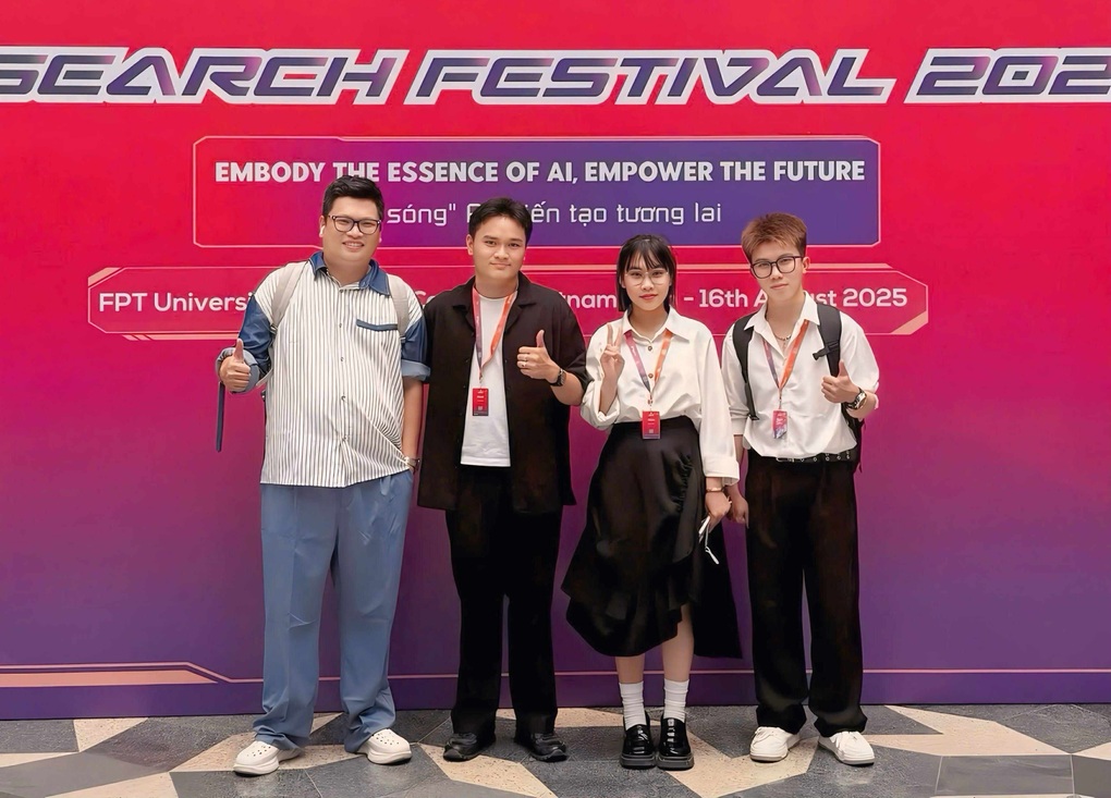 Gen Z dùng AI phục dựng cổ vật văn hóa Óc Eo - 3 Gen Z dùng AI phục dựng cổ vật văn hóa Óc Eo - 3