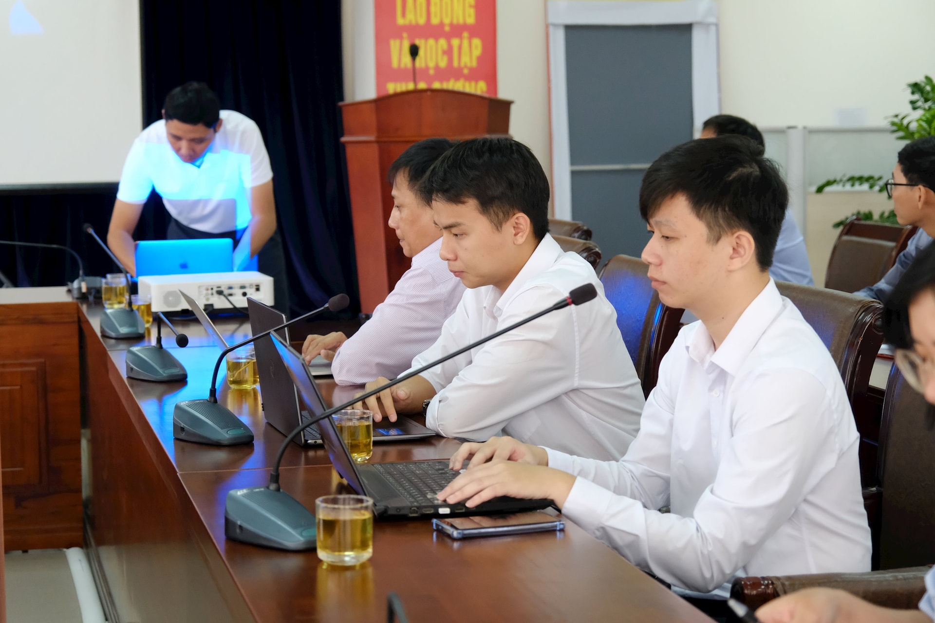 Sở Tư pháp Lâm Đồng tập huấn sử dụng AI cho cán bộ, công chức 3 ai4.jpg