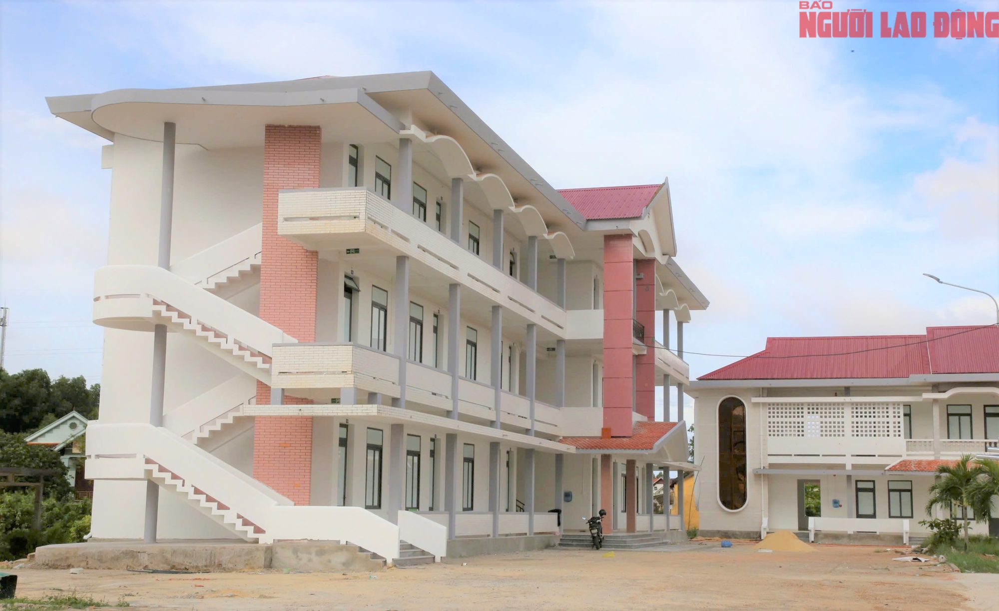 Nhà công vụ Quảng Trị khang trang sắp hoàn thành , đáp ứng nhu cầu lưu trú cho cán bộ - Ảnh 19.