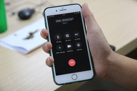 Cú điện thoại bất ngờ và chiếc bẫy ngọt ngào 1 chan ngay khi nhan duoc cuoc goi