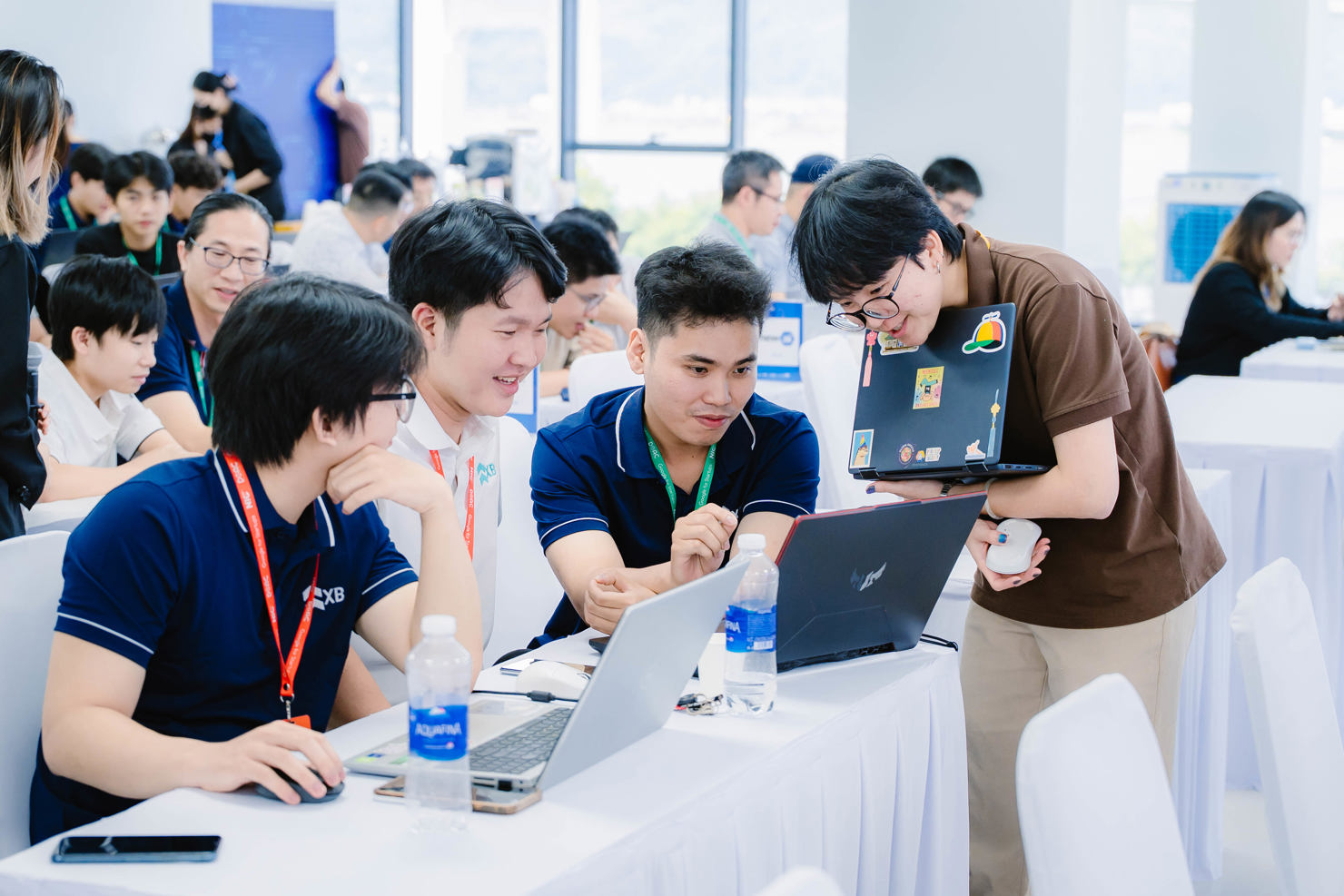 chuong trinh ai solutions lab nam nay keo dai bon ngay va da quy tu 46 doanh nghiep khoi nghiep star
