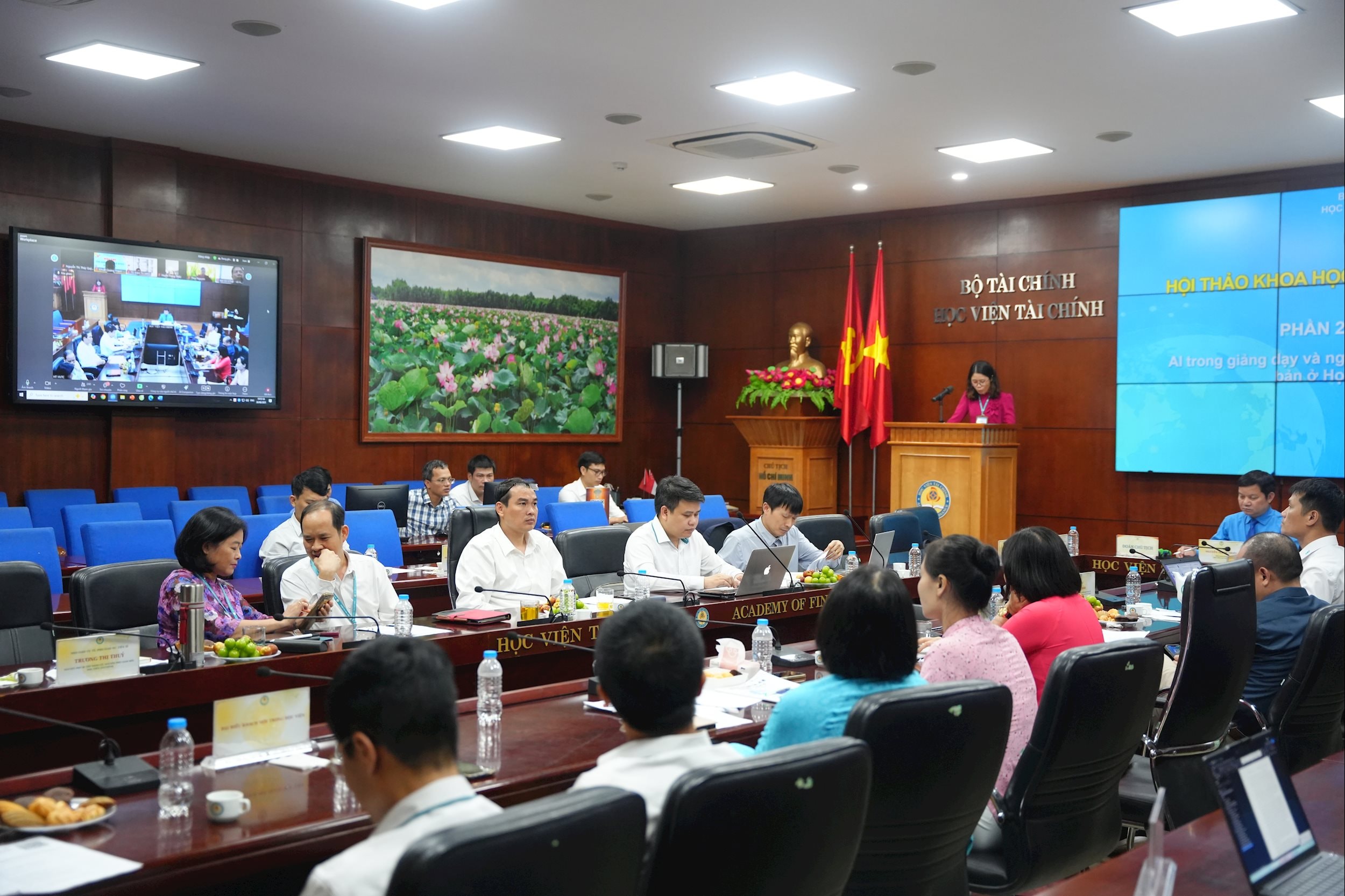 AI là động lực đổi mới giảng dạy khoa học cơ bản trong khối ngành Kinh tế 1 dsc09781.jpeg