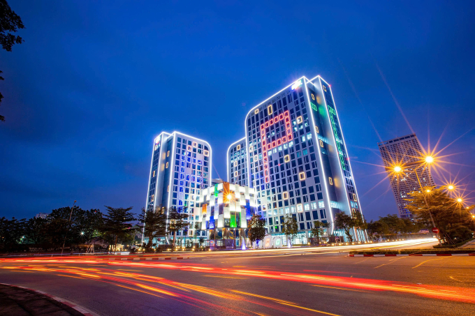 FPT ký hợp đồng chuyển đổi số 100 triệu USD với khách Mỹ 2 Trụ ở FPT.