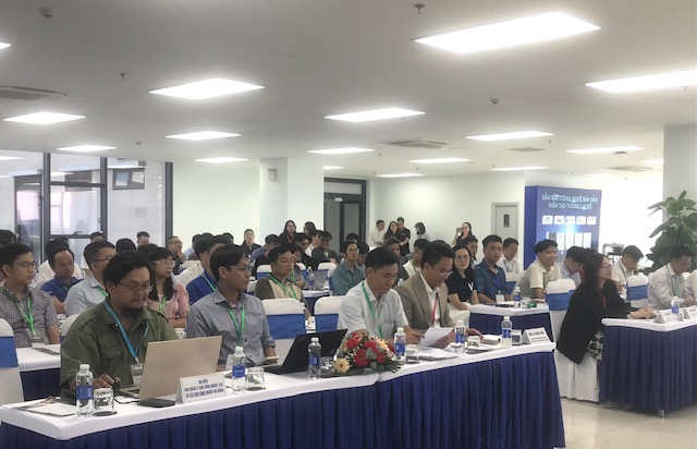 Các đại biểu doanh nghiệp và chuyên gia ngành công nghiệp bán dẫn tham dự Hội thảo. Ảnh Ngô Anh Văn
