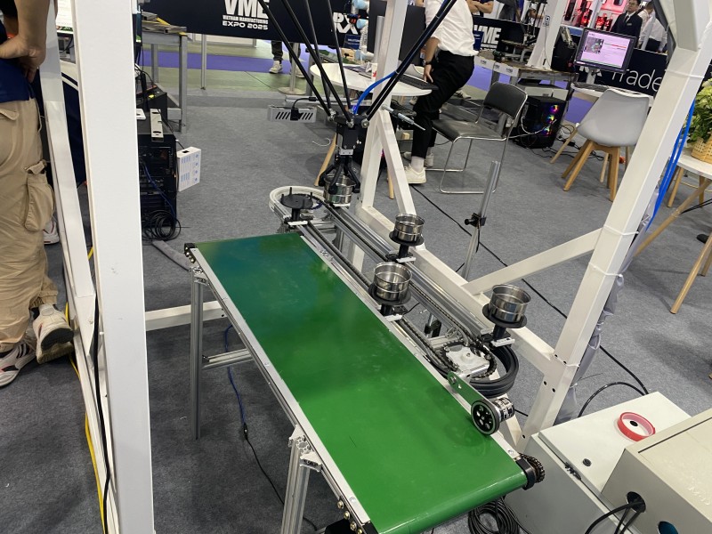 Robot Transfer. Ảnh: Hà Anh/Mekong ASEAN.