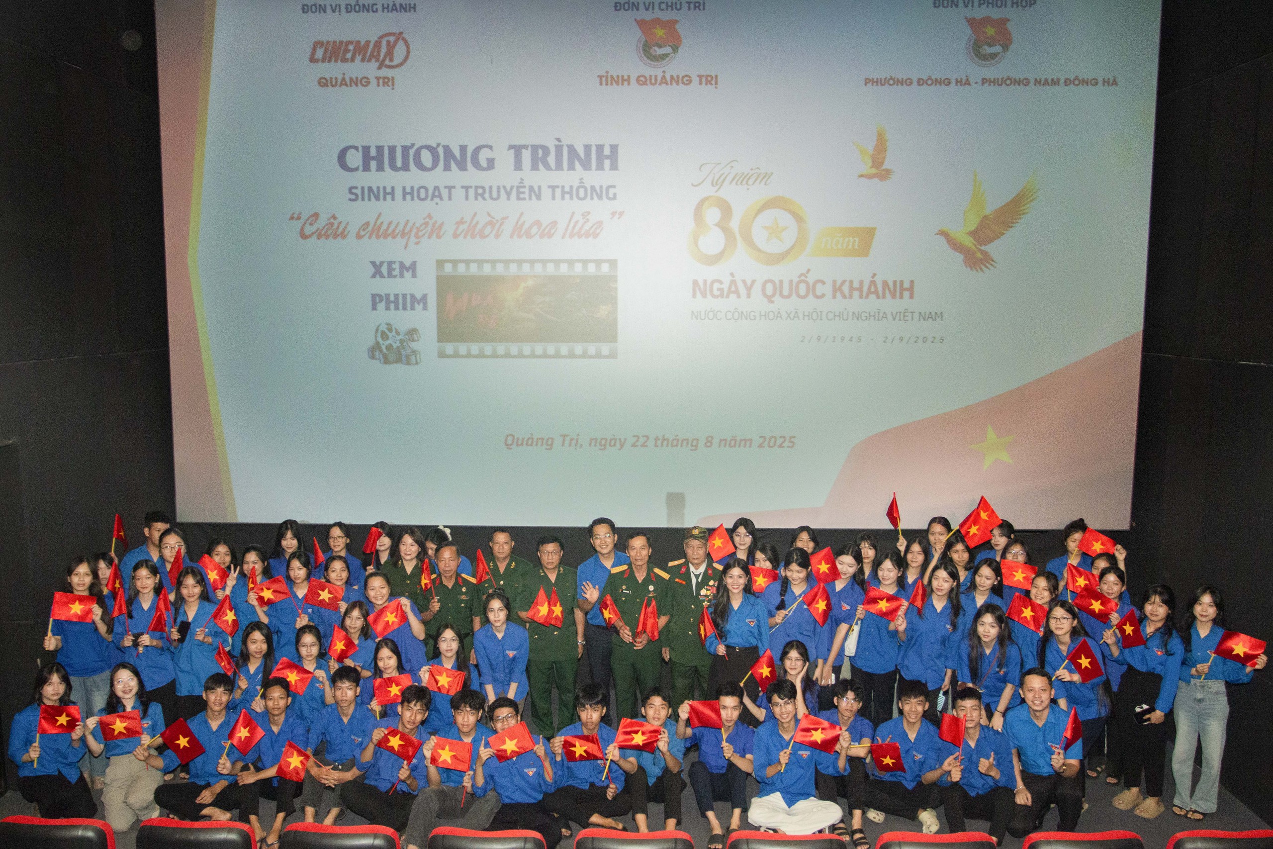 Cựu binh trận thành cổ: 'Mưa đò làm tôi nhớ đồng đội và ký ức xưa'- Ảnh 1. Cựu binh trận thành cổ: 'Mưa đò làm tôi nhớ đồng đội và ký ức xưa'- Ảnh 1.