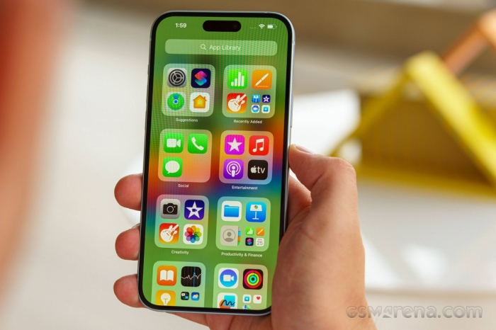 iPhone 15 Plus giá rẻ như bèo cuối tháng 8, màn lớn pin khủng kém gì iPhone 16 Pro Max 6 iphone 15 plus 13