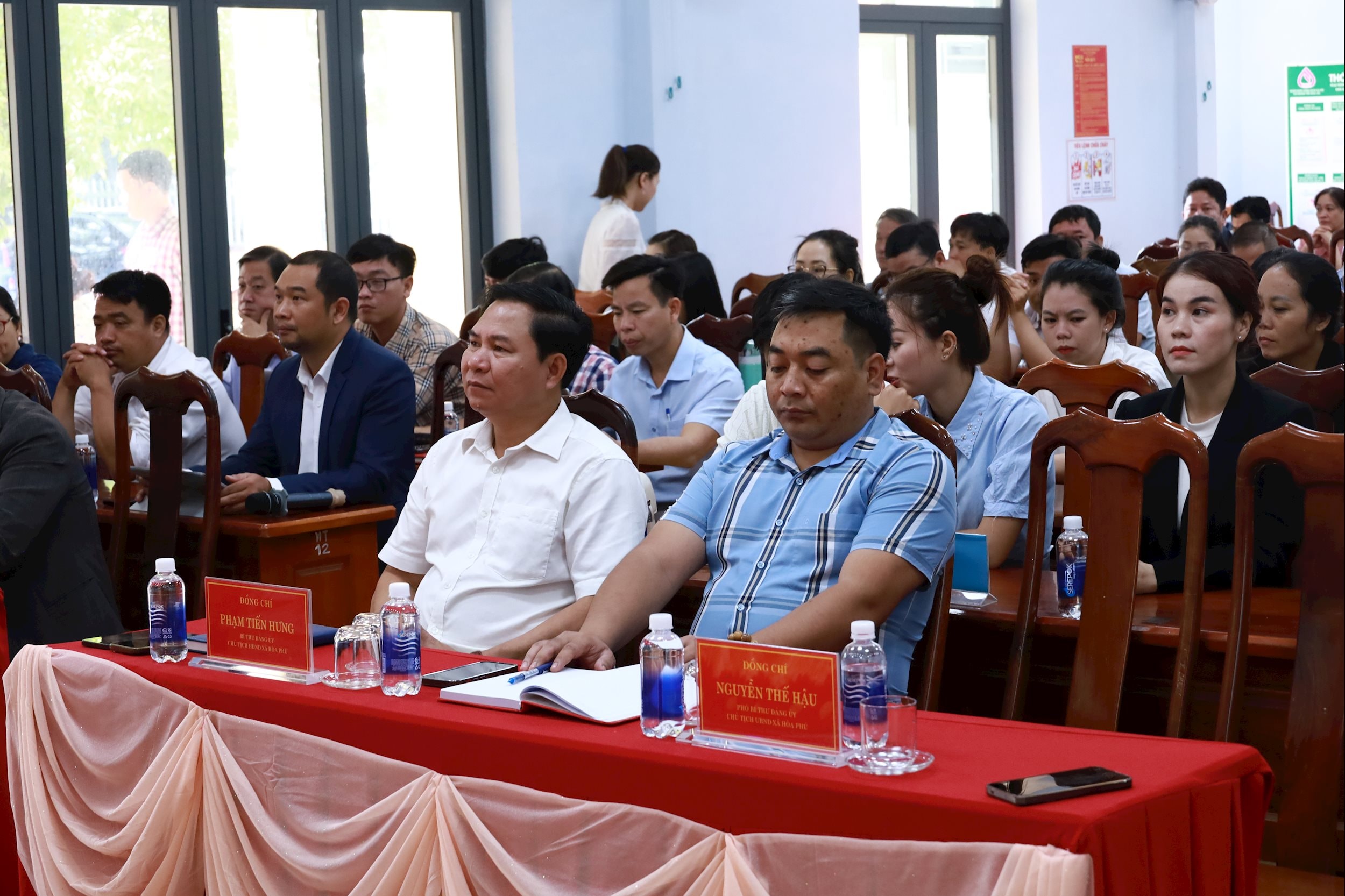 LÃNH ĐẠO đẢNG ỦY