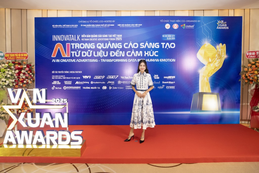 Hoa hậu Nguyễn Thanh Hà ứng dụng AI vào các hoạt động cộng đồng