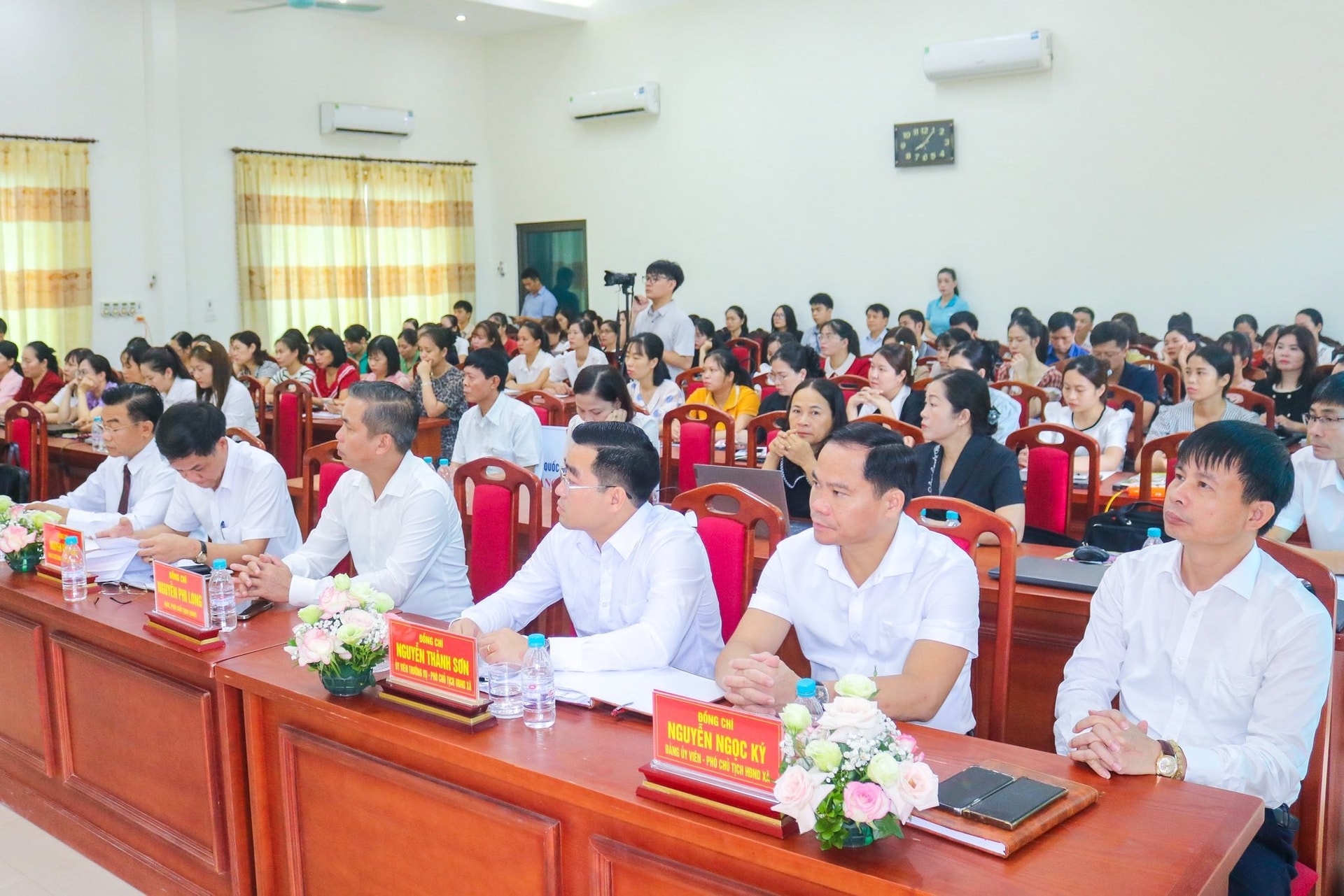 Khai giảng khóa đào tạo về AI và chuyển đổi số trong giảng dạy 6 nhg-du-lieu-so-quoc-gia-3.jpg