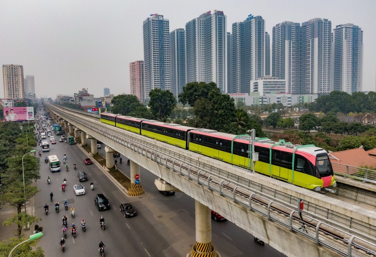 Ứng dụng iHanoi có thêm tính năng Trợ lý ảo và Tổng đài viên AI Công an Hà Nội 1 Tầm vóc mới, khát vọng mới, vươn mình trong kỷ nguyên mới