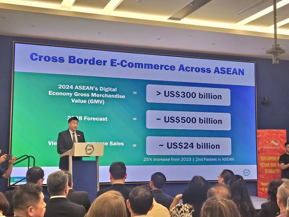 Ra mắt nền tảng thương mại điện tử B2B song phương Việt Nam – Singapore 1 Ông Lennon Tan, Chủ tịch SMF chia sẻ cơ hội giao thương doanh nghiệp Việt Nam và Singapore