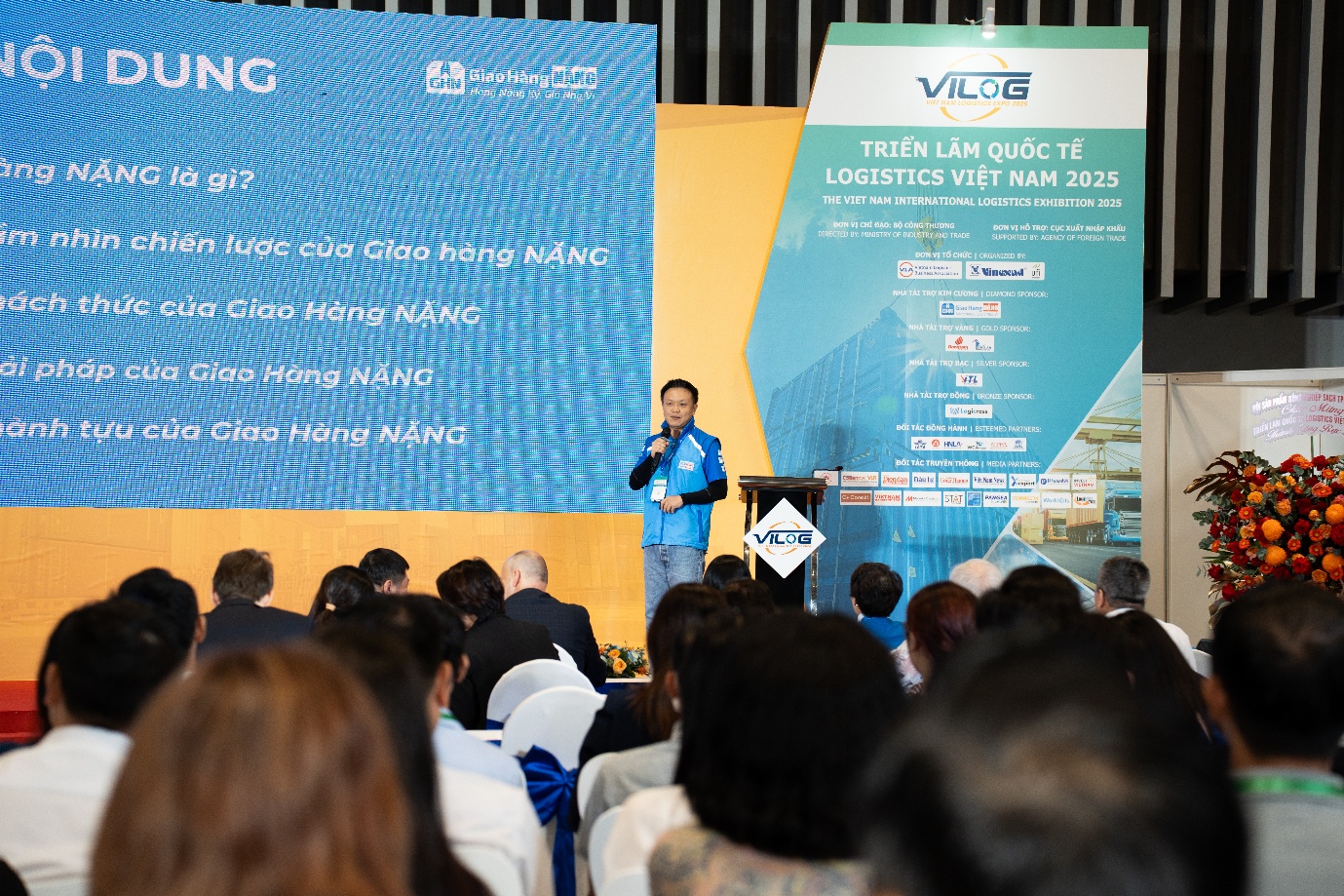 Ứng dụng AI vào logistic, thương hiệu Việt ra mắt ấn tượng- Ảnh 1. Ứng dụng AI vào logistic, thương hiệu Việt ra mắt ấn tượng- Ảnh 1.