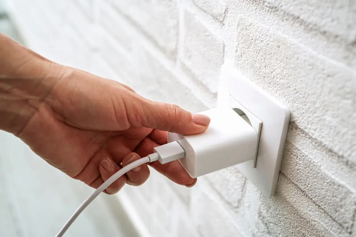 Điều gì đang khiến điện thoại ngày càng tệ hơn? 1 Những điều đang khiến điện thoại ngày càng tệ hơn - Ảnh 1.