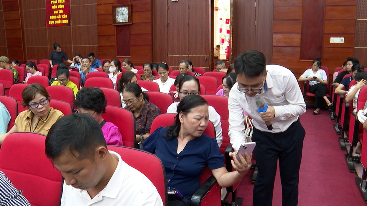 Hội nghị tập huấn nâng cao nhận thức, kỹ năng ứng dụng trí tuệ nhân tạo (AI) trong giải quyết công việc.- Ảnh 5.