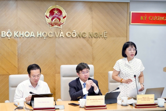 Thiếu nhân lực công nghệ thông tin, chuyển đổi số tại cấp xã 1 Họp báo tháng 8 Bộ Khoa học và Công nghệ, sáng 4/9. Ảnh: Doãn Mạnh