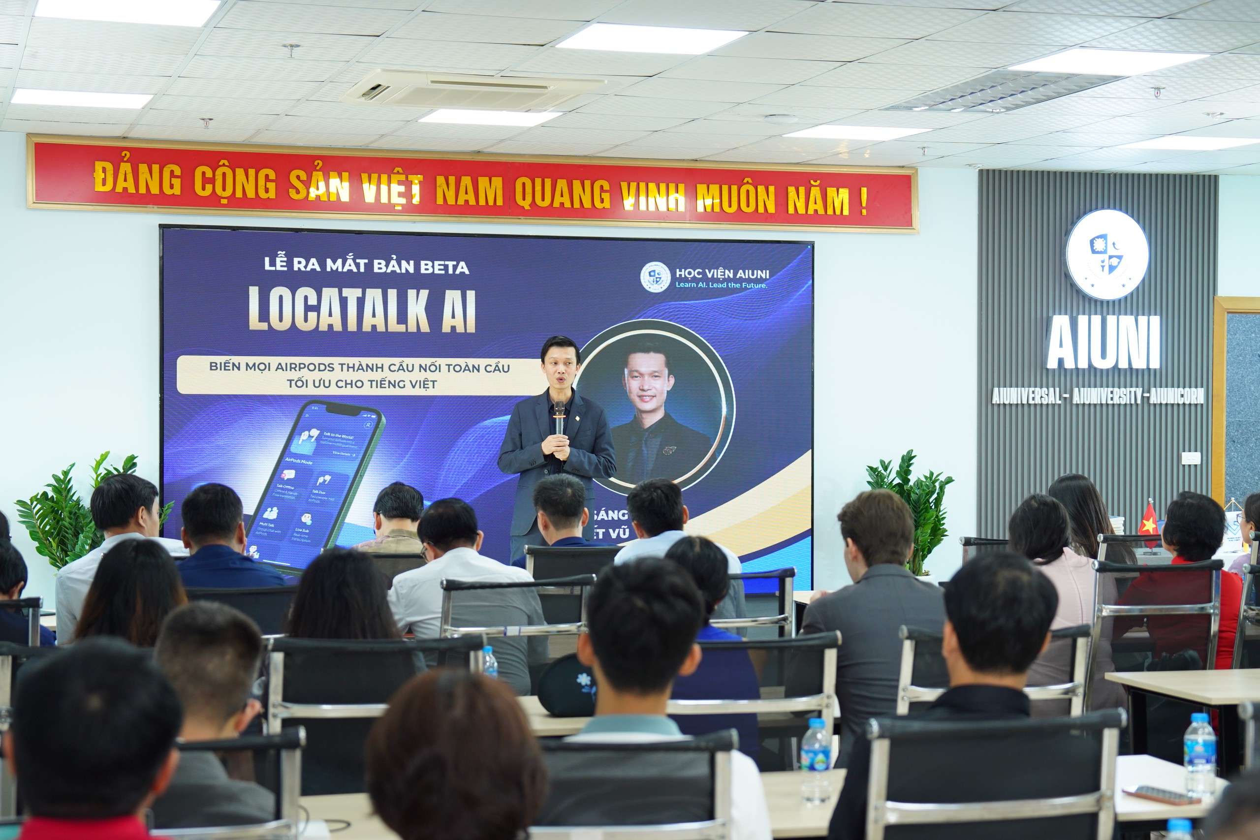 AIUni giới thiệu nền tảng AI học tập đầu tiên tại Việt Nam- Ảnh 3. AIUni giới thiệu nền tảng AI học tập đầu tiên tại Việt Nam- Ảnh 3.