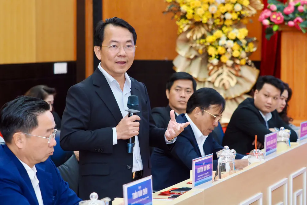 Anh Đức.jpg