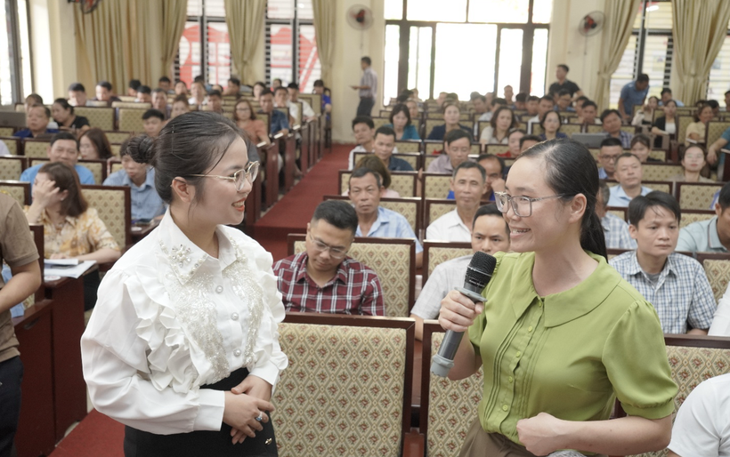 Chia sẻ của cán bộ tại buổi tập huấn. Ảnh màn hình 2025-09-07 lúc 15.57.25.png