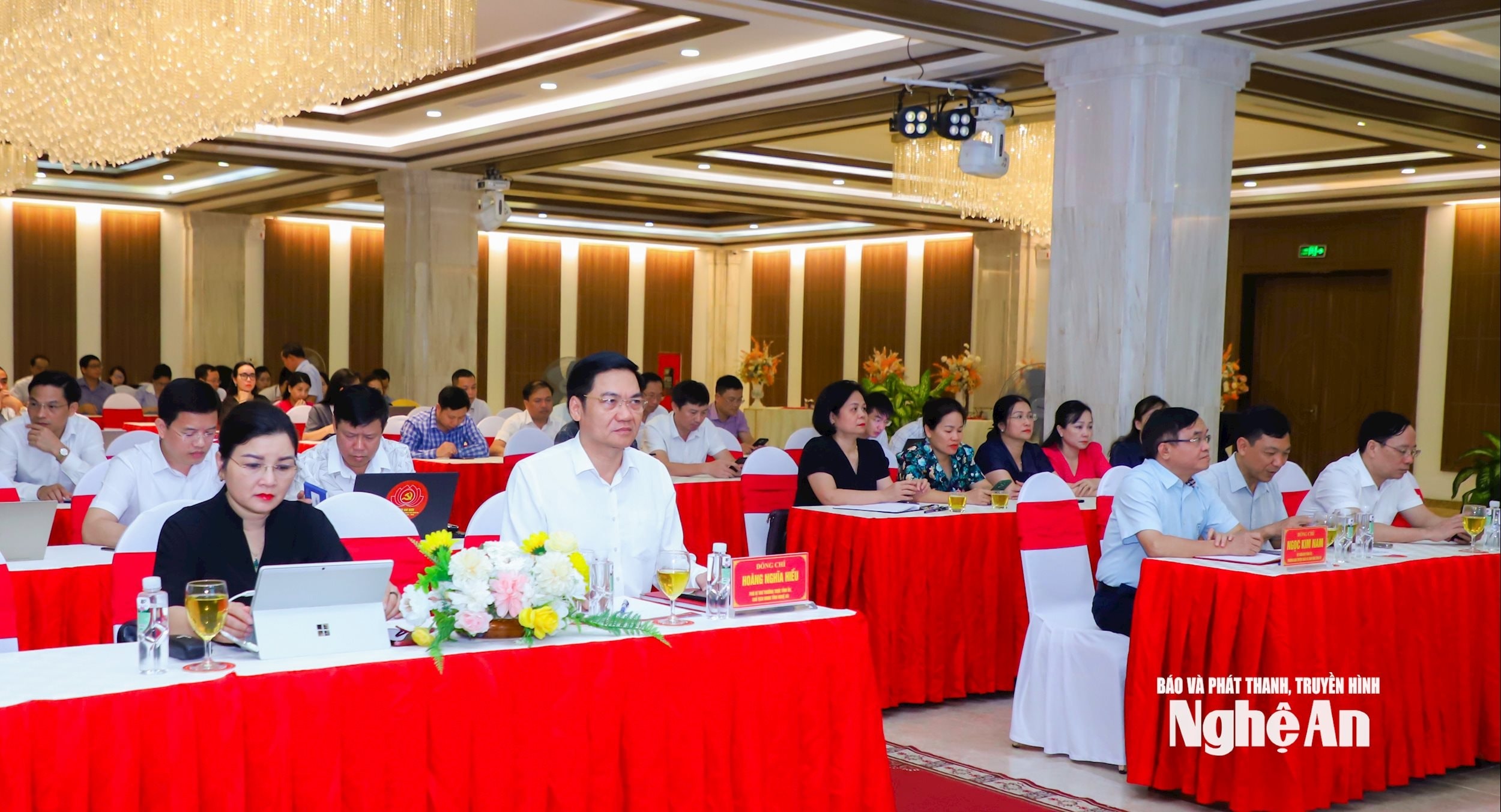 Hơn 3.000 cán bộ, công chức các cơ quan Đảng ở Nghệ An tham gia tập huấn ứng dụng trí tuệ nhân tạo 2 bna_img_4768.jpg