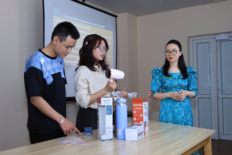 Tốc độ phát triển thương mại điện tử đòi hỏi nhân lực thích ứng số hóa 2 Với tốc độ tăng trưởng 30-40% mỗi năm, việc ứng dụng công nghệ như AI, Big Data và xây dựng chương trình gắn thực tiễn là chìa khóa trong đào tạo thương mại điện tử