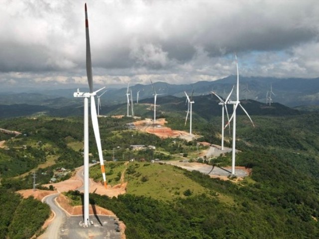 Một dự án điện gió khu vực phía Tây tỉnh Quảng Trị đã đi vào vận hành, khai thác. Một dự án điện gió khu vực phía Tây tỉnh Quảng Trị đã đi vào vận hành, khai thác.