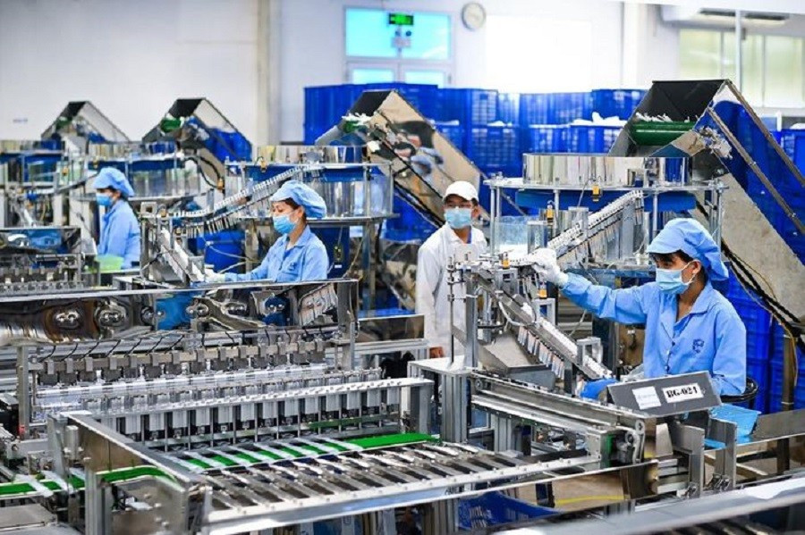 TPHCM ưu tiên phát triển AI, công nghệ sinh học, năng lượng sạch- Ảnh 1.