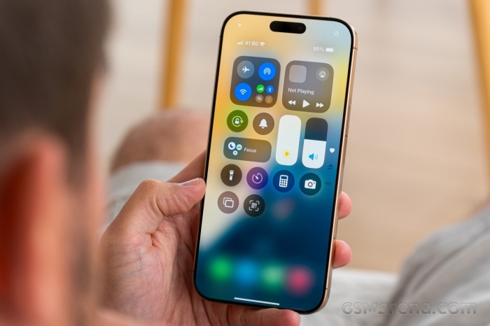 iPhone 16 giảm tằng tằng đầu tháng 9 dọn đường cho iPhone 17, vẫn là top 1 doanh số 2025 4 iPhone 16 12