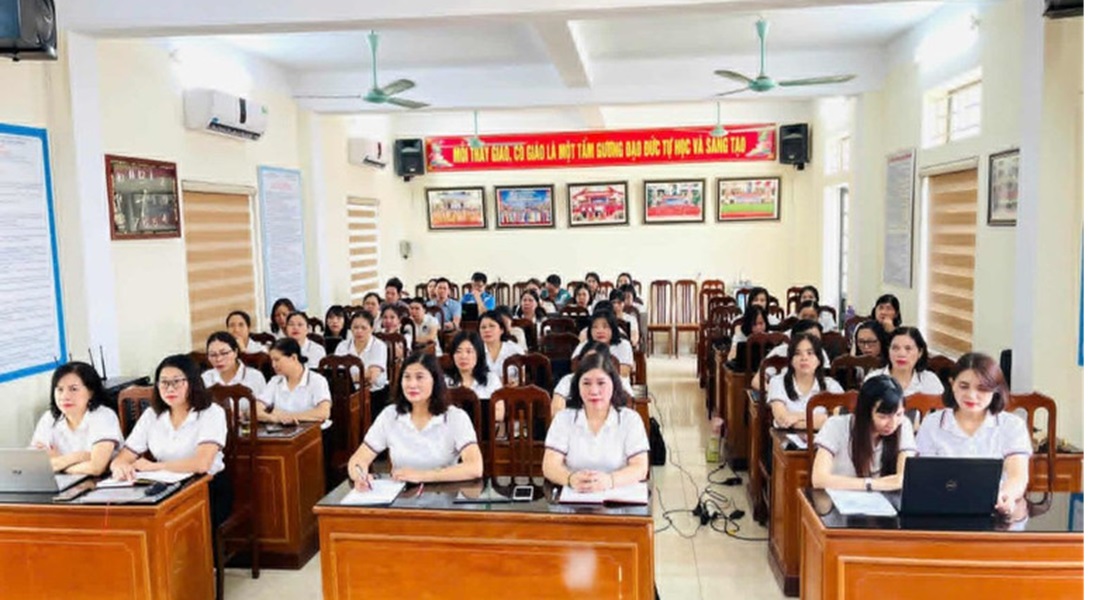 Tỉnh Hưng Yên đã tổ chức tập huấn sử dụng trí tuệ nhân tạo (AI) cho tất cả cán bộ quản lý, giáo viên Tỉnh Hưng Yên đã tổ chức tập huấn sử dụng trí tuệ nhân tạo (AI) cho tất cả cán bộ quản lý, giáo viên