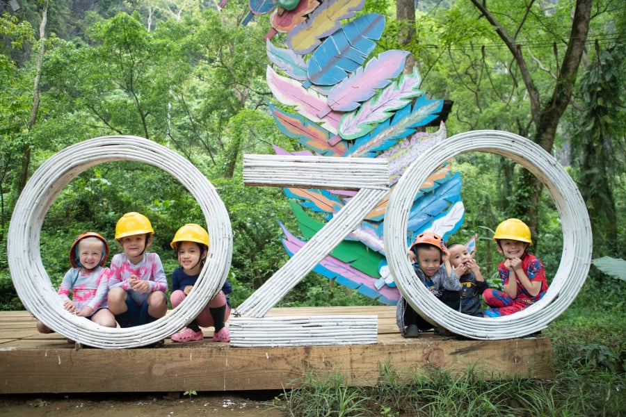 6 “ốc đảo xanh” ở Quảng Bình đẹp nao lòng, đi một lần là nhớ mãi 6 Ozo Park – công viên sinh thái xanh mát, nơi cả gia đình cùng nhau trải nghiệm vui chơi giữa rừng nguyên sinh.