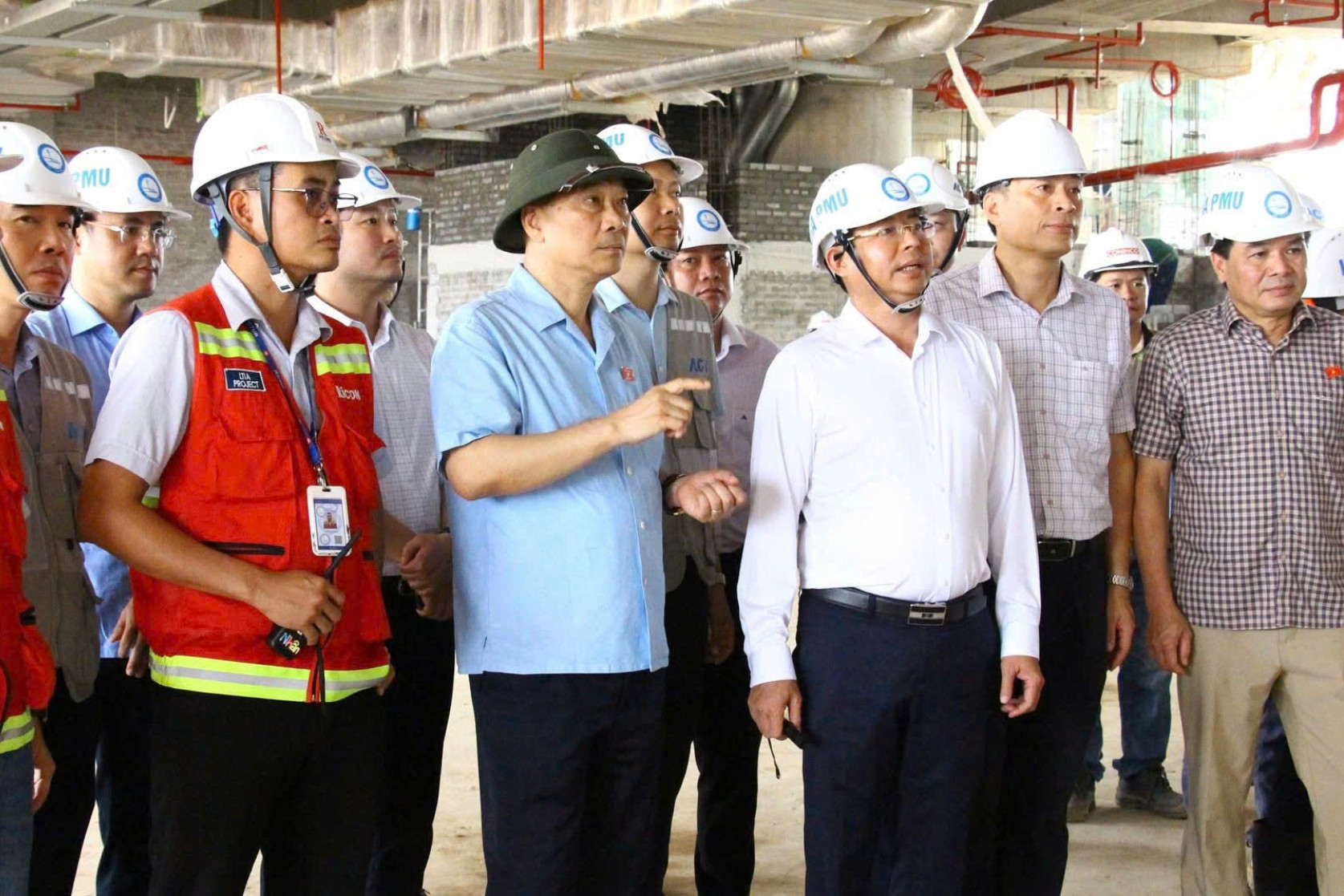 Hy sinh lợi ích quốc nội' vì 'vận hội quốc gia' 4 Phó Chủ tịch Quốc hội: Sớm xây dựng các tuyến đường kết nối sân bay Long Thành